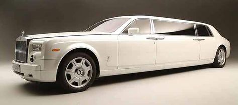 Rolls Royce Phantom Limousine, Rolls Royce Limo, Prom Car, Rolls Royce Limousine, Cool Truck Accessories, Royce Car, Rolls Royce Motor Cars, Luxury Motorhomes, Rolls Royce Wraith