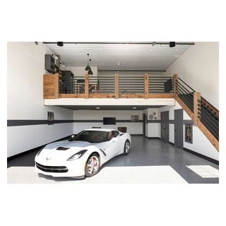 AutoMotorPlex - Industrial - Garage - Minneapolis - by Beautiful Chaos Interior Design & Styling | Houzz Garage Shop Plans, Warehouse Living, Garage Design Interior, Cabin Renovation, Garage Loft, Steel Frame House, Luxury Garage, Barn Style House Plans, Beautiful Chaos