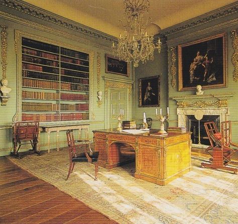 18th Century Room, Edwardian Library, 1900s London, James Mortimer, London Drawing, 18th Century House, Interior Design History, Historical Interior, The World Of Interiors