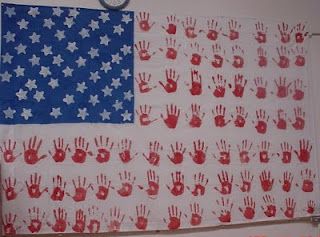 Handprint flag. Fun for our firsties for Veteran's Day? Trip Pictures, Usa Quotes, July Art, Veterans Day Activities, Patriot Day, 4th July Crafts, Usa Food, American Symbols, Patriots Day