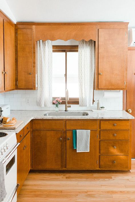 Decided on Flat Front - Slab Kitchen Cupboards in the 1952 bungalow, now I don't have to clean the ledges.  Image was the inspiration, #bungalow #renovation #cabin #lake #home #kitchen #cupboards #oldstyle Photo credit unknown Natural Wood Kitchen Cabinets, Mid Century Kitchen Decor, Modern Mid Century Kitchen, Mid Century Kitchen Remodel, Vintage Kitchen Cabinets, Natural Wood Kitchen, Refacing Kitchen Cabinets, Mid Century Modern Kitchen, Smitten Kitchen