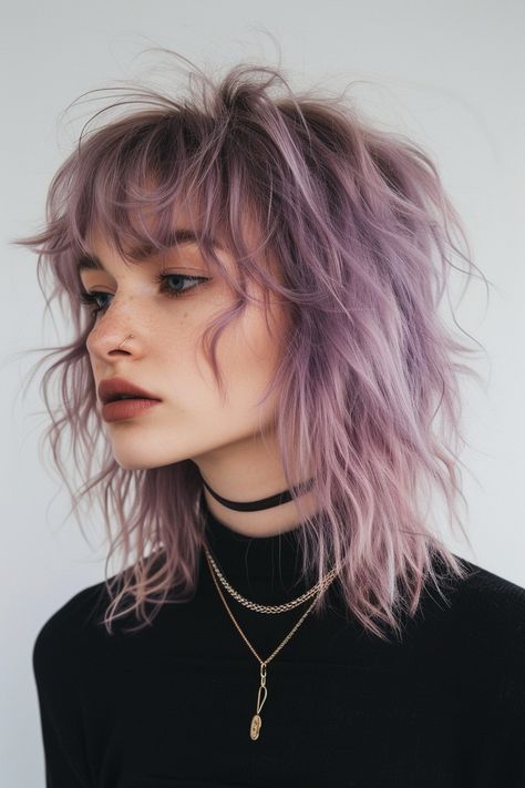 Alternative Shag Haircut, Medium Alt Haircuts, Modern Mullet Women Long, Colour Block Shag Hair, Shoulder Length Punk Hair, Grungy Haircuts, Edgy Medium Length Hair, Shag Hairstyles Medium Curly, Purple Shag Haircut