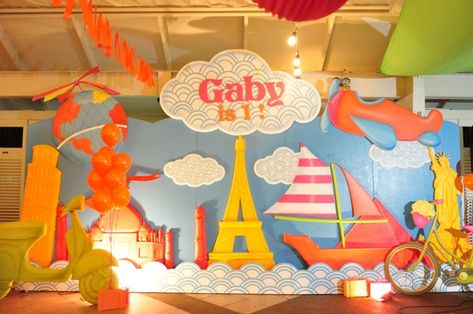 Gaby’s Neon Travel Themed Party – Stage Airplane Birthday Party Decorations, Balloon Birthday Themes, Around The World Theme, Travel Party Theme, Airplane Birthday Party, Adoption Party, Holiday Club, 1st Birthdays, Travel Party