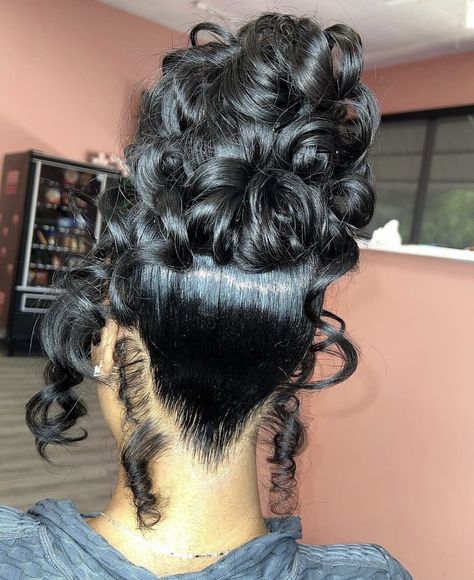 Latest Hair Braids, Slick Ponytail, Hair Plugs, Black Hair Updo Hairstyles, Curly Bun Hairstyles, Hd Lace Wigs, Weave Ponytail Hairstyles, Frontal Wig Hairstyles, Short Human Hair Wigs