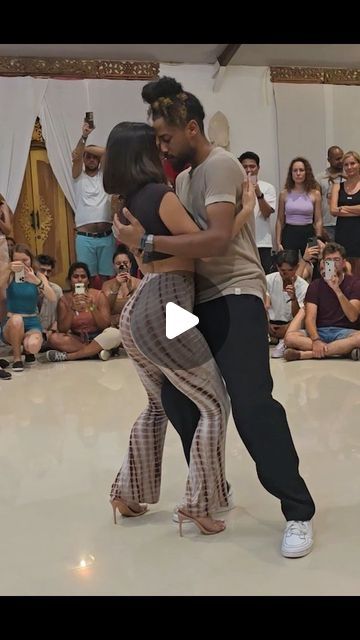 Dirty Dancing Videos, Kizomba Dance Videos, Kompa Dance, Latin Dances, Salsa Dance Lessons, Belly Dancing Workout, Kizomba Dance, Belly Dancing Videos, Dance Style