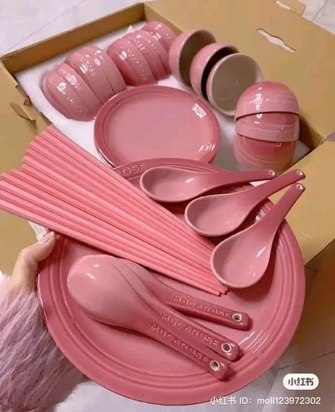 Desain Pantry, Dream Apartment Decor, Future Apartment Decor, Room Deco, Pink Home Decor, Apartment Decor Inspiration, Pink Kitchen, Cute House, Cute Kitchen