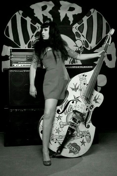 ~~Patricia Day Of The Band ~The Horror Pop's ~ Patricia Day, Psychobilly Girl, Psychobilly Bands, Hidden Face Dp, Rockabilly Art, Punk Pins, Betty And Veronica, Guitar Girl, Psychobilly