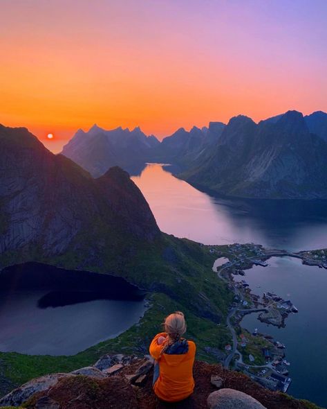 Hiking Norway, Adventure Aesthetic, Tromso, Travel Goals, Pretty Places, Travel Inspo, Nature Travel, Travel Aesthetic, Go Outside