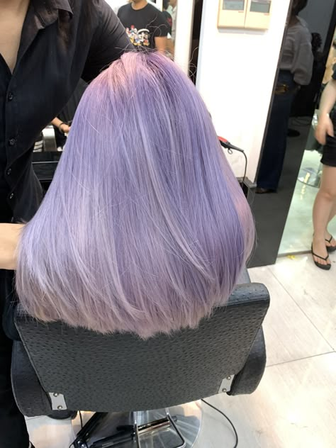 Pastel Lilac Hair, Purple Blonde Hair, Hair Dyed Underneath, Light Purple Hair, Blue Ombre Hair, Korean Hair Color, Dip Dye Hair, Violet Pastel, Hair Color Underneath