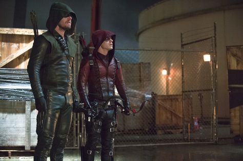 Arrow Season 6, Arrow Season 3, Arrow Season 4, Halloween Costumes For Sale, Arrow Tv Series, Arrow Cw, Roy Harper, Team Arrow, Arrow Tv