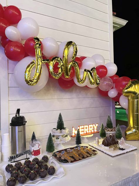 Sweet 16 Christmas Theme, Christmas Sweet 16 Party Ideas, Christmas Sweet 16, Teenage Parties, Christmas Attire, Sweet 16 Decorations, Sweet 16 Party, Sixteenth Birthday, Christmas Birthday Party