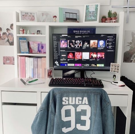 #btsroomdecor #room Kpop Bedroom, Ikea Micke Desk, Set Up Gamer, Micke Desk, Room Organization Bedroom, Army Room Decor, Kpop Room, New Pc, Aesthetic Room Ideas