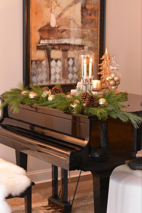 Piano Holiday Decor, Christmas Decor Ideas For Piano, Decorating A Piano For Christmas, Piano Decor Christmas, Christmas Decorations On Piano, Piano Christmas Decor Ideas, Top Of Piano Christmas Decor, Christmas Piano Decorating Ideas, Decorate Piano For Christmas