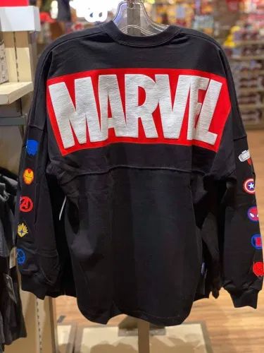 Marvel-ing at the Newest Marvel Avengers Spirit Jersey! Avengers Clothes, Marvel Clothes Inspired Outfits, Spirit Jersey Disney, Marvel Hoodie, Marvel Outfit Ideas, Marvel Outfits, Marvel Jacket, Marvel Shoes, Marvel Fashion