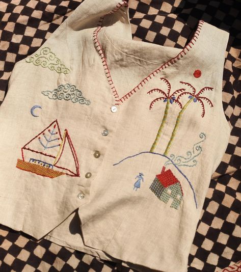 Simple Line Embroidery, Cool Embroidery Ideas Clothes, Beach Embroidery, Linen Waistcoat, Cute Embroidery Designs, Linen Style Fashion, Embroider Ideas, Embroidery Clothes, Cotton Blouse Design