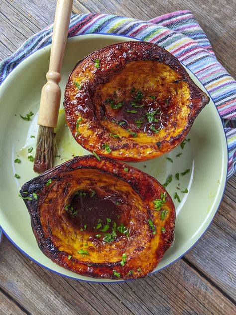 Air Fryer Acorn Squash is the perfect side dish for any main. It's easy to make because most of the cooking time is hands-off, the buttery brown sugar topping is delicious and will convert any squash hater into a total fan. Air Fryer Acorn Squash, Air Fryer Squash, Squash Side Dish, Potatoes And Veggies, Small Air Fryer, Butter Glaze, Acorn Squash Recipes, Air Fryer Ideas, Instant Pot Air Fryer