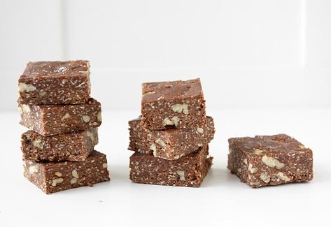 Salted Chocolate Oat Fudge Recipe Oat Fudge, Chocolate Oats, Raw Desserts, Small Desserts, Salted Chocolate, Kitchen Paper, Healthy Ingredients, Baking With Kids, Fudge Recipes