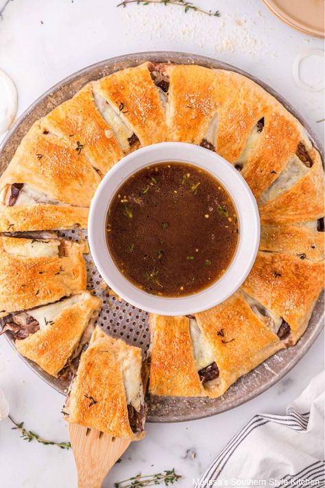 French Dip Appetizer, French Dip Crescent Braid, Crescent Roll French Dip, French Dip Crescent Rolls, French Dip Crescent Ring, Cresent Ring, Crescent Roll Ring, Crescent Rings, Ring Recipes