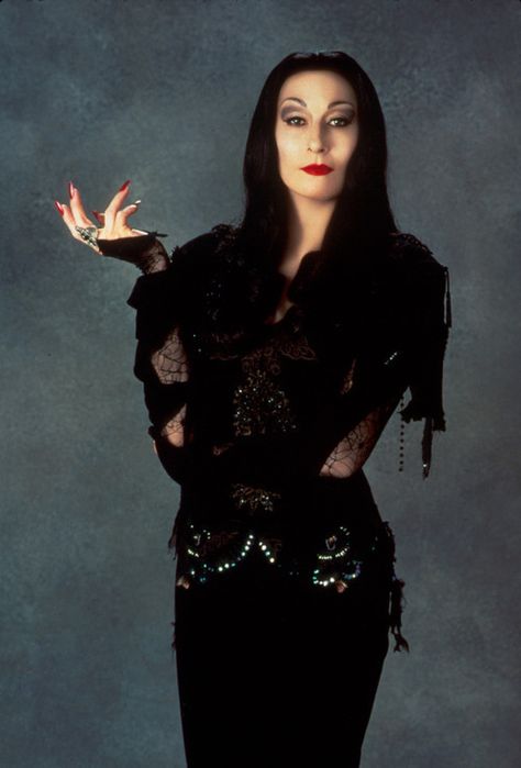 The Addams Family Charles Addams, Gomez And Morticia, Elvira Mistress Of The Dark, Anjelica Huston, Morticia Addams, Adams Family, Celebrity Halloween Costumes, The Addams Family, Halloween Makeup Easy