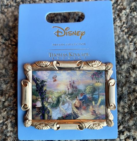 Best Disney Animated Movies, Disney Pins Sets, Disney Pins Trading, Disneyland Pins, Disney Pin Collections, Disney Pin Trading, Disney Cute, Disney Souvenirs, Enamel Pin Collection