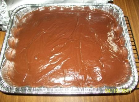 Chocolate covered cherry cake Recipe Gouda Cheese Sauce, Cake Mix Whoopie Pies, Chocolate Covered Cherries Recipe, Cherry Cake Recipe, Chocolate Covered Cherry, Smoked Gouda Cheese, Fudge Recipes Easy, Just A Pinch Recipes, Chocolate Covered Cherries