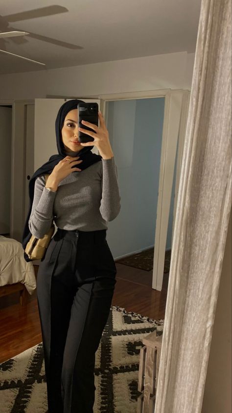 Smart Hijabi Outfits, Hijabi Interview Outfit, Sixth Form Outfits Modest, Hijabi Sixth Form Outfits, Business Casual Outfits Hijab, Grey Outfit Hijab, 6 Form Outfits, Hijabi Work Outfits, Hijab Work Outfit