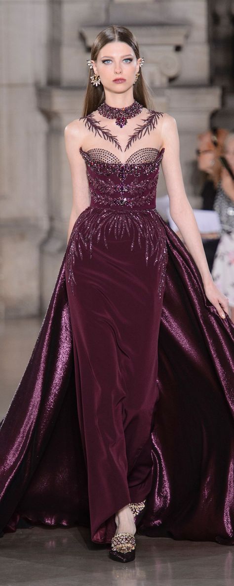 Georges Hobeika Otoño-Invierno 2017-2018 - Alta Costura - http://es.orientpalms.com/Georges-Hobeika-6801 - ©ImaxTree Red Haute Couture, جورج حبيقة, Fashion Design Inspiration, Dresses Couture, Georges Hobeika, فستان سهرة, Couture Gowns, Gorgeous Gowns, Fall 2017