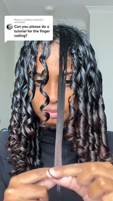 Finger Coils Hairstyle, How To Get Beautiful Curls, How Curly Hair, Curly Hair Finger Coil, How To Make A Curly Hair, Finger Coiling 4c Hair, Finger Coil Tutorial, How To Make Perfect Curls, How To Do Finger Coils Natural Hair