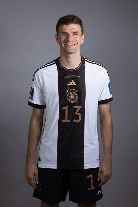 World Cup Photoshoot, Cup Photoshoot, Germany World Cup 2022, Muller Germany, Germany World Cup, Thomas Muller, Thomas Müller, Germany Football, Fc Bayern Munich