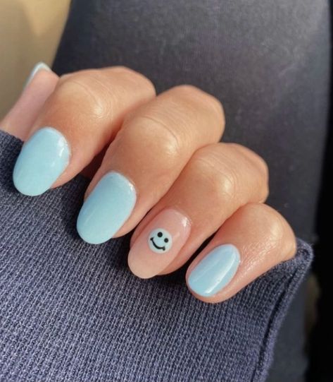 Chasing the aesthetic – POSITIVE PUBLICITY, a Philadelphia Lifestyle Blog Minimal Nails, Simple Acrylic Nails, Makijaż Smokey Eye, Cute Gel Nails, Acrylic Nails Coffin Short, Short Acrylic Nails Designs, Minimalist Nails, Dream Nails, Fire Nails