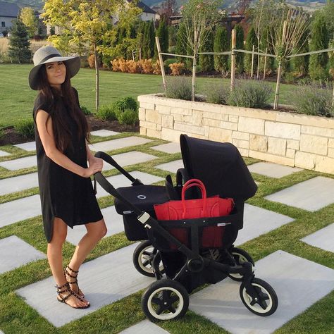 Rachel Parcell: Heading to dinner with @drewparcell and our little Isla 🌹! #ootd Bugaboo Donkey, Mommy Baby, Mommy Style, Pregnancy Outfits, Modern Nursery, Dress For Success, Modern Baby, Pink Peonies, Mom Style