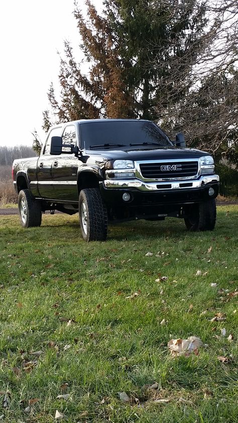 Lb7 Duramax Diesel, Lbz Duramax Trucks, Gmc Sierra Lifted, Dream Trucks, Duramax Diesel, Dream Vehicles, Lifted Chevy Trucks, Lifted Chevy, Jacked Up Trucks