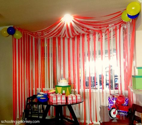 Circus Party: DIY Circus Tent Cheap Party Decorations, Circus Carnival Party, Halloween Circus, Carnival Decorations, Circus Theme Party, Carnival Themed Party, Circus Birthday Party, Circus Tent, Diy Event