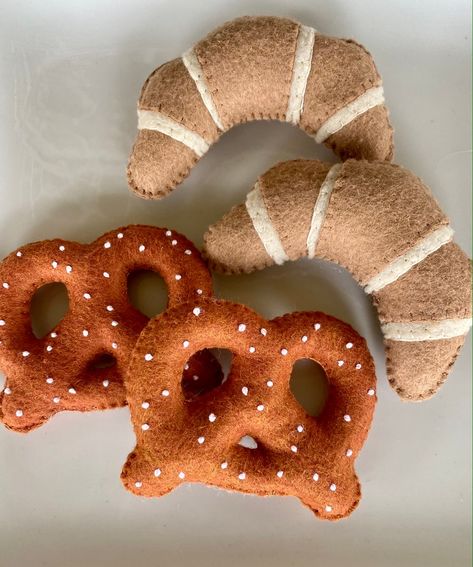 Soft Pretzels, Felt Food, Mesa Az, Pretzels, Pretend Play, Felt, Ships, White