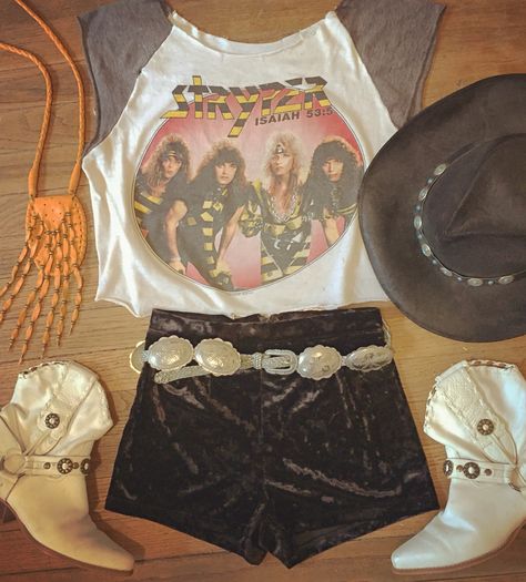 Vintage hair band rock tea with velvet high waisted shorts and Concho belt.... Andy best ever white leather vintage ankle boots. Perfect bohemian rockers summer style. Get this looked at www.classicrockcouture.etsy.com Vintage Rock Tees 70s, Western Rock N Roll Aesthetic, Glam Rock 70s, Metal Girl Style, 80s Glam Rock, Vintage Rock Tees, Metal Outfit, Grunge Tee, Concho Belt