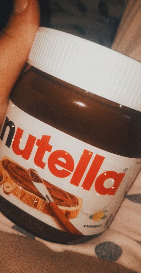 Nutella Snap, Nutella Lover, Nutella Spread, Cute Quotes For Life, Hazelnut Spread, Nutella Bottle, Food Snapchat, Cute Quotes, Hazelnut