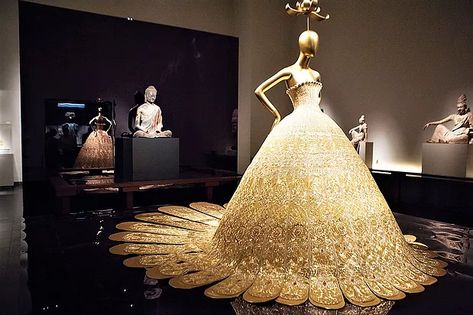 China: Through the Looking Glass - Em Around the World China Through The Looking Glass Fashion, Glass Fashion, Museum Fashion, Costume Institute, Strapless Gown, Through The Looking Glass, Vogue Magazine, Metropolitan Museum Of Art, Featuring Dress