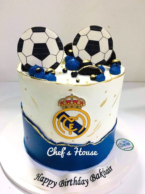 #RealMadridThemeCake | Birthday cake kids, Cake recepies, Cars birthday cake Tarta Real Madrid, Football Cake Design, Real Madrid Cake, Easter Themed Cakes, Easter Desserts Cake, Football Themed Cakes, Soccer Birthday Cakes, Cake Designs For Boy, Football Birthday Cake