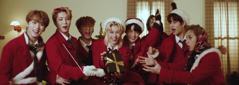 Red Skz Header, Kpop Christmas Header, Christmas Twt Header, Skz Christmas Icons, Skz Twt Header, Straykids Banner, Christmas Header Twitter, Christmas Twitter Header, Skz Banner