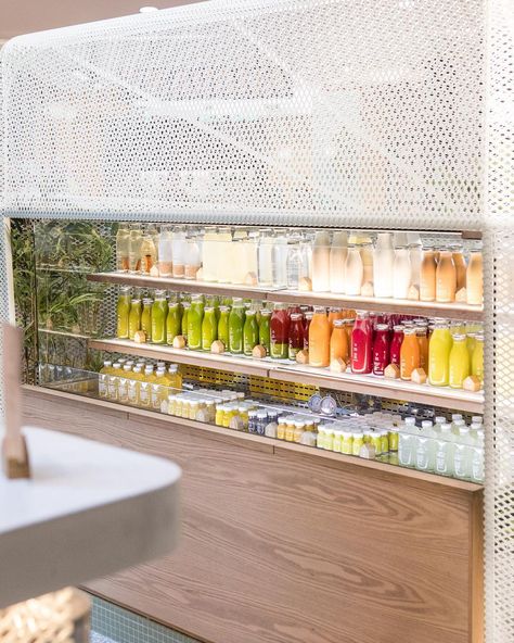 Photo by Greenhouse in Greenhouse Juice Co. with @crownflora, @mytofd, @vamsculture, @greenhousejuice, @bfplto, and @kilogramstudio. 没有照片描述。 Le Futur Simple, Spa Room Ideas Estheticians, Juice Bar Interior, Juice Bar Design, Brookfield Place, Supermarket Design, Smoothie Bar, Spa Room, Bar Interior