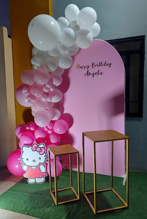 Kitty Party Decoration Ideas, Hello Kitty Backdrop, Hello Kitty Birthday Theme, Hello Kitty Theme Party, Suprise Birthday, Kitty Theme, Hello Kitty Birthday Party, Simple Birthday Decorations, Hello Kitty Themes