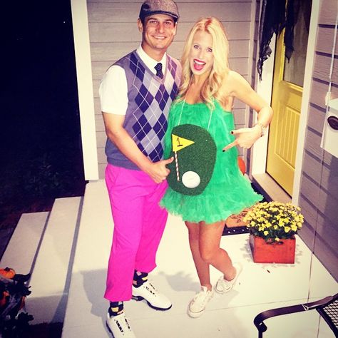 DIY couple costume ideas: A golfer and a hole in one! What a cute pregnant Halloween costume idea! Golf Halloween Costume, Funny Pregnant Halloween Costumes, Halloween Costumes Pregnant Women, Costumes Pregnant, Golf Costumes, Mom Halloween Costumes, Mom Costumes, Pregnancy Costumes, Pregnant Halloween Costumes