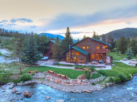 Whispering River Ranch On The River - Ranches for Rent in Breckenridge, Colorado, United States Breckenridge Ski Resort, Lake Activities, Summit County, Luxury Lodge, Washer Dryer, Colorado Wedding, Vacation Books, Ski Resort, Virtual Tour