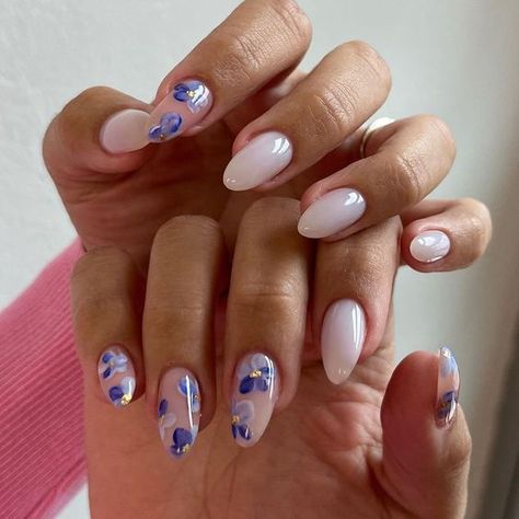 Floral Nail, Summery Nails, Cute Summer Nails, Short Acrylic Nails Designs, Birthday Nails, Stick On Nails, Nail Art Ideas, Minimalist Nails, Fabulous Nails