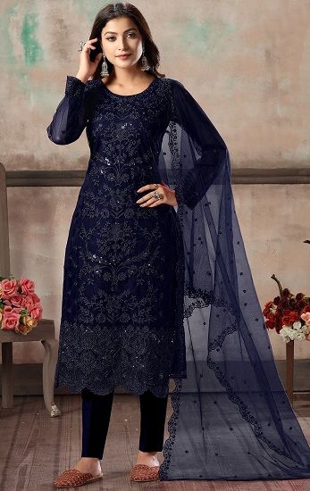 Celana Fashion, Straight Cut Pants, Embroidered Pants, Designer Salwar Suits, Work Trousers, Salwar Kameez Designs, Pakistani Suits, Suit Designs, Indian Ethnic Wear