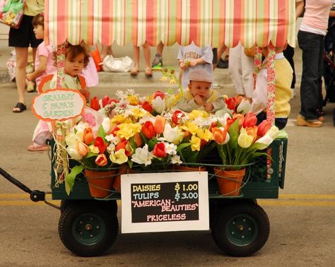 An adorable mini-float from a previous year's Easter Parade at Zona Rosa. www.zonarosa.com Mini Parade Float Ideas, Wagon Parade Float Ideas, Baby Parade Float Ideas, Wagon Floats Parade, Easter Floats Parade, Bike Decorating Ideas For Parade, Decorate Your Bike For A Parade, Kids Wagon Float Ideas, Bike Decorating Ideas For Parade Kids