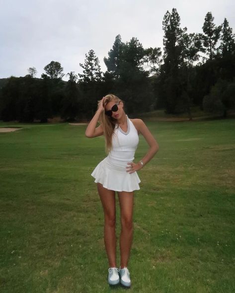 Country Club Outfit, Cute Golf Outfit, Golf Attire Women, Golf Attire, Tennis Fashion, Golf Outfits Women, Sporty Girls, Golf Fashion, Tennis Clothes