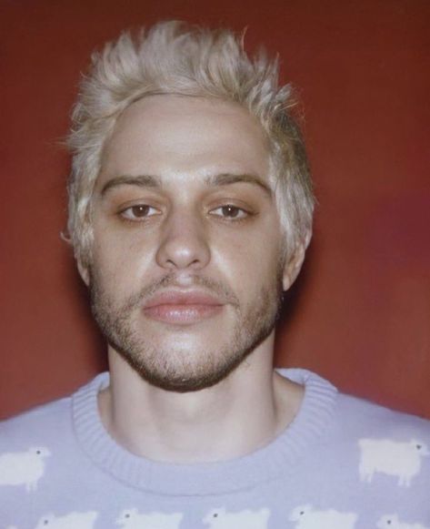 Pete Davidson Blonde Hair, Pete Davidson Blonde, Gender Board, Male References, Favorite Wallpaper, Pete Davidson, John Mulaney, Ideal Boyfriend, Hate Men