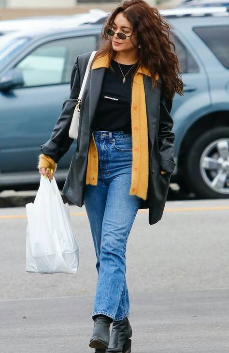 Vanessa Hudgens Street Style, Vanessa Hudgens Outfits, Estilo Vanessa Hudgens, Vanessa Hudgens Style, Look Boho Chic, Soft Gamine, Looks Country, Celeb Style, Boring Clothes