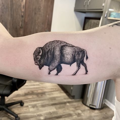 Ship Tattoo Sleeves, Bison Tattoo, Buffalo Tattoo, Cute Tattoos On Wrist, Inner Bicep Tattoo, Cuff Tattoo, Bison Art, Engraving Tattoo, Z Tattoo